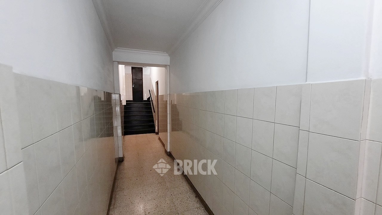 COBO, AV. al 1400 Piso 3 19