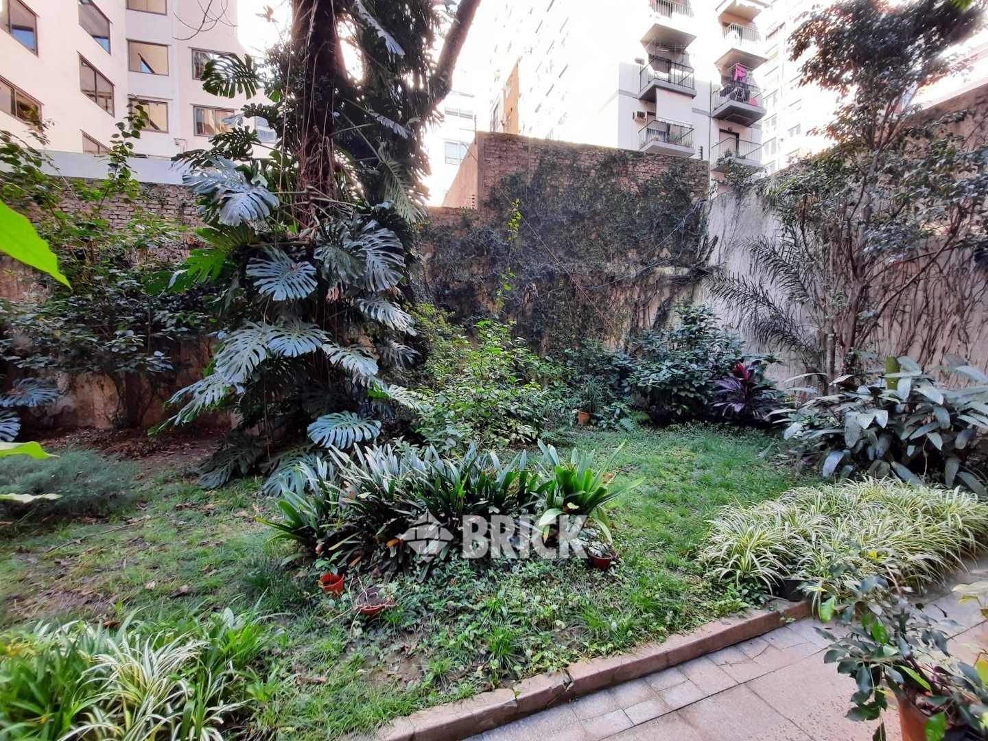 CORONEL DIAZ, AV. al 2100 Piso PB 26