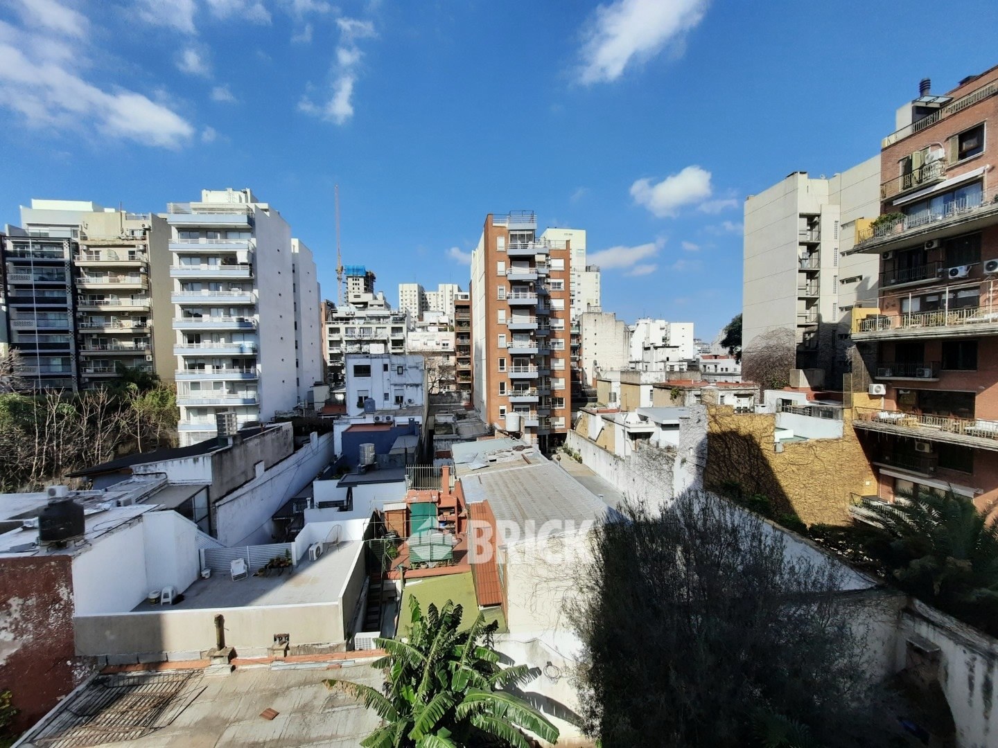 THAMES al 2100 Piso 4 11