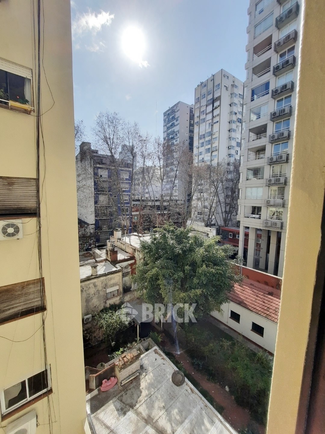 THAMES al 2100 Piso 4 17