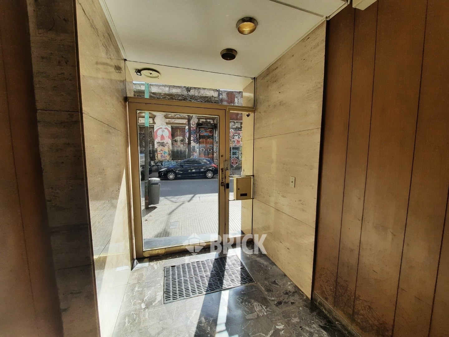 THAMES al 2100 Piso 4 27