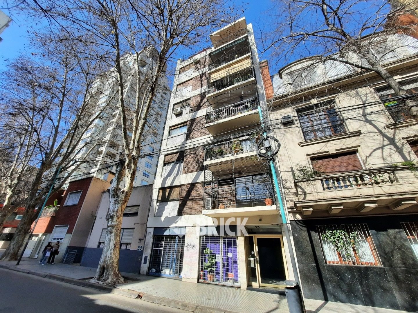 THAMES al 2100 Piso 4 32