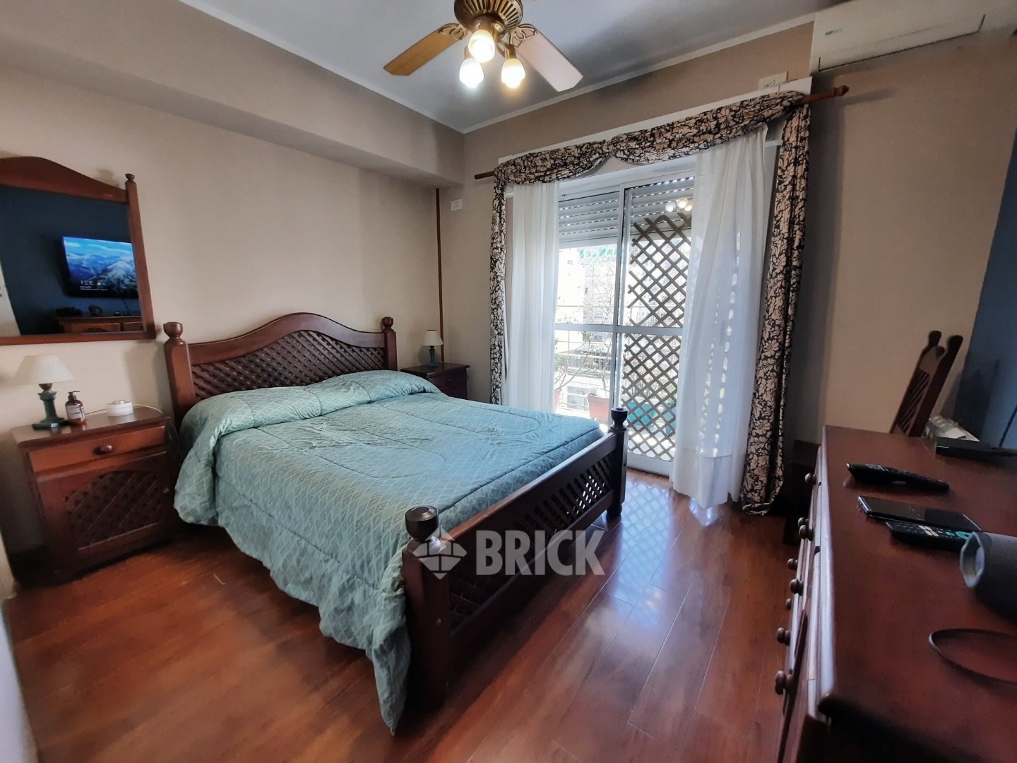 SANTA FE, AV. al 4900 Piso 6 11