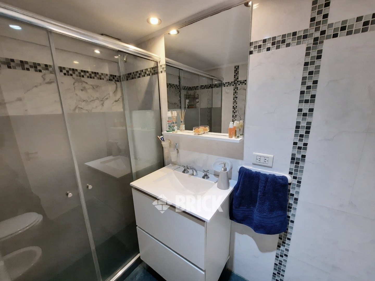 SANTA FE, AV. al 4900 Piso 6 20