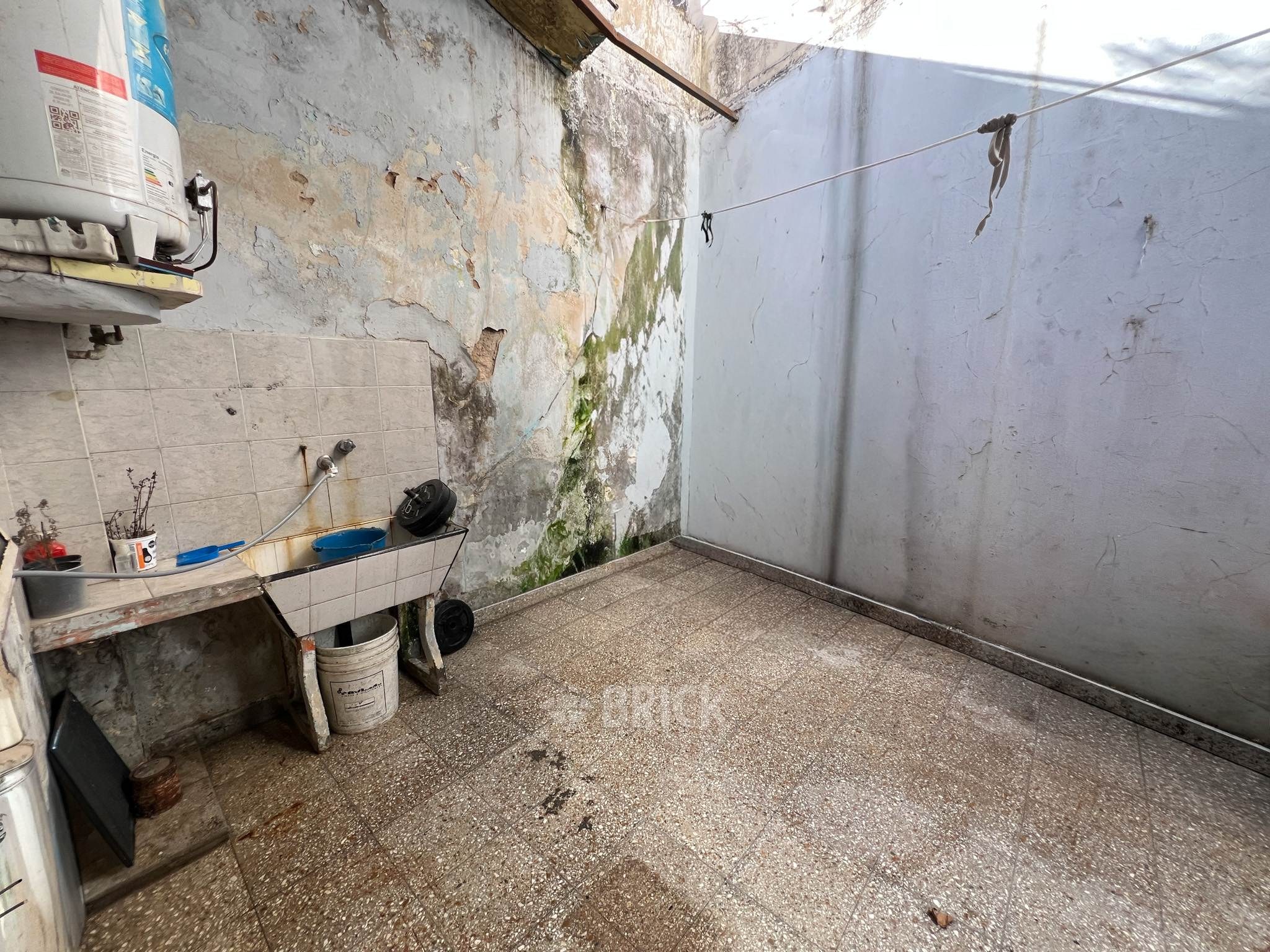 LAGUNA al 500 Piso PB 11