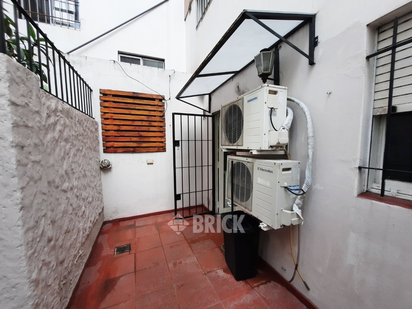 IRIGOYEN, GOBERNADOR al 400 Piso PB 10