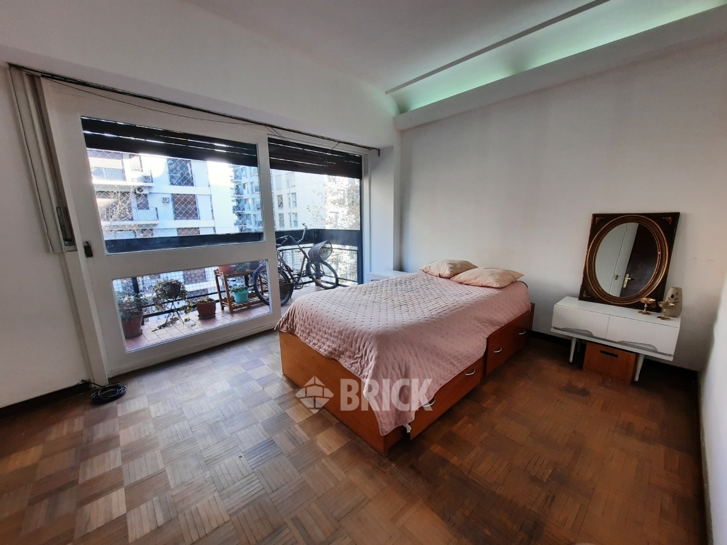 SANTA FE, AV. al 2200 Piso 4 11