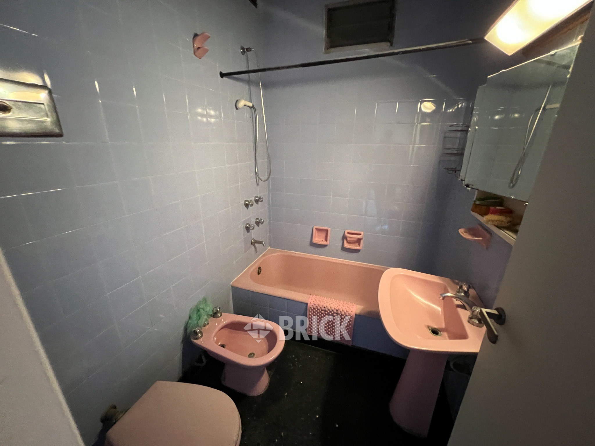 ALVAREZ, DONATO, T. GRAL. al 300 Piso 5 12