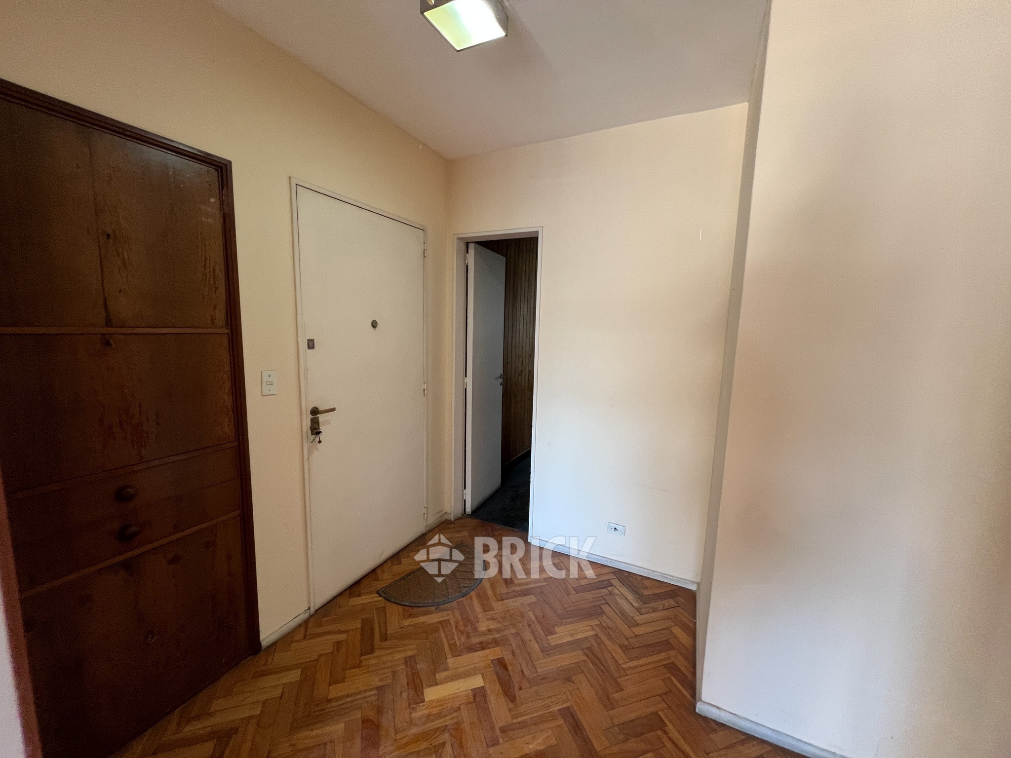 ALVAREZ, DONATO, T. GRAL. al 300 Piso 5 3