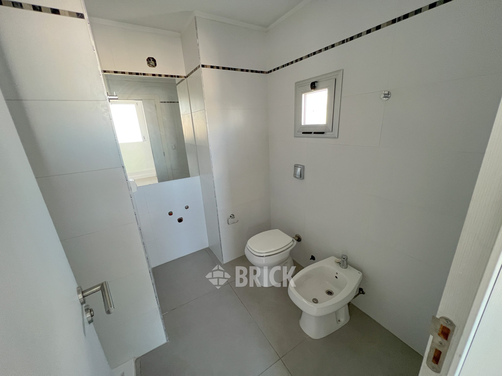 BOGOTA al 1600 Piso 5 14