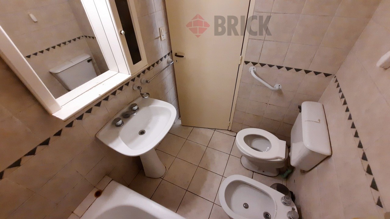 MOSCONI, AV. al 3200 Piso 1 12