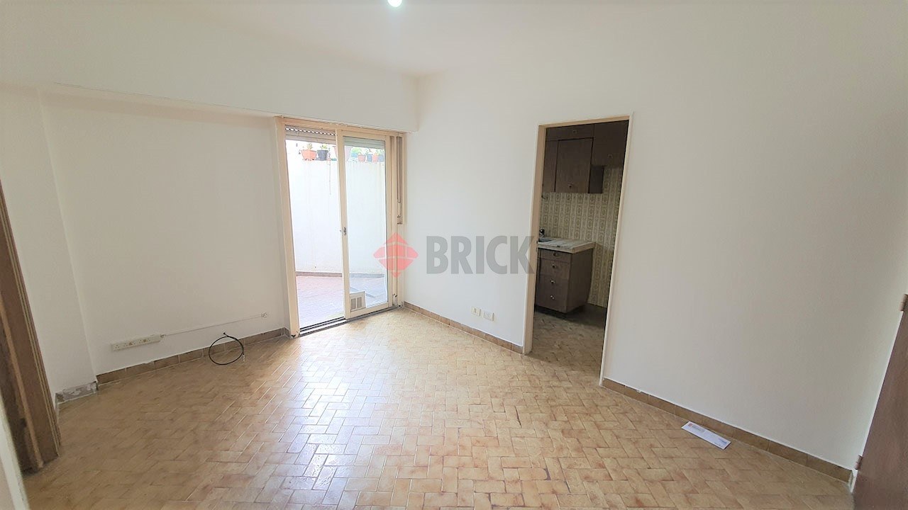 CONDE al 900 Piso 1 3