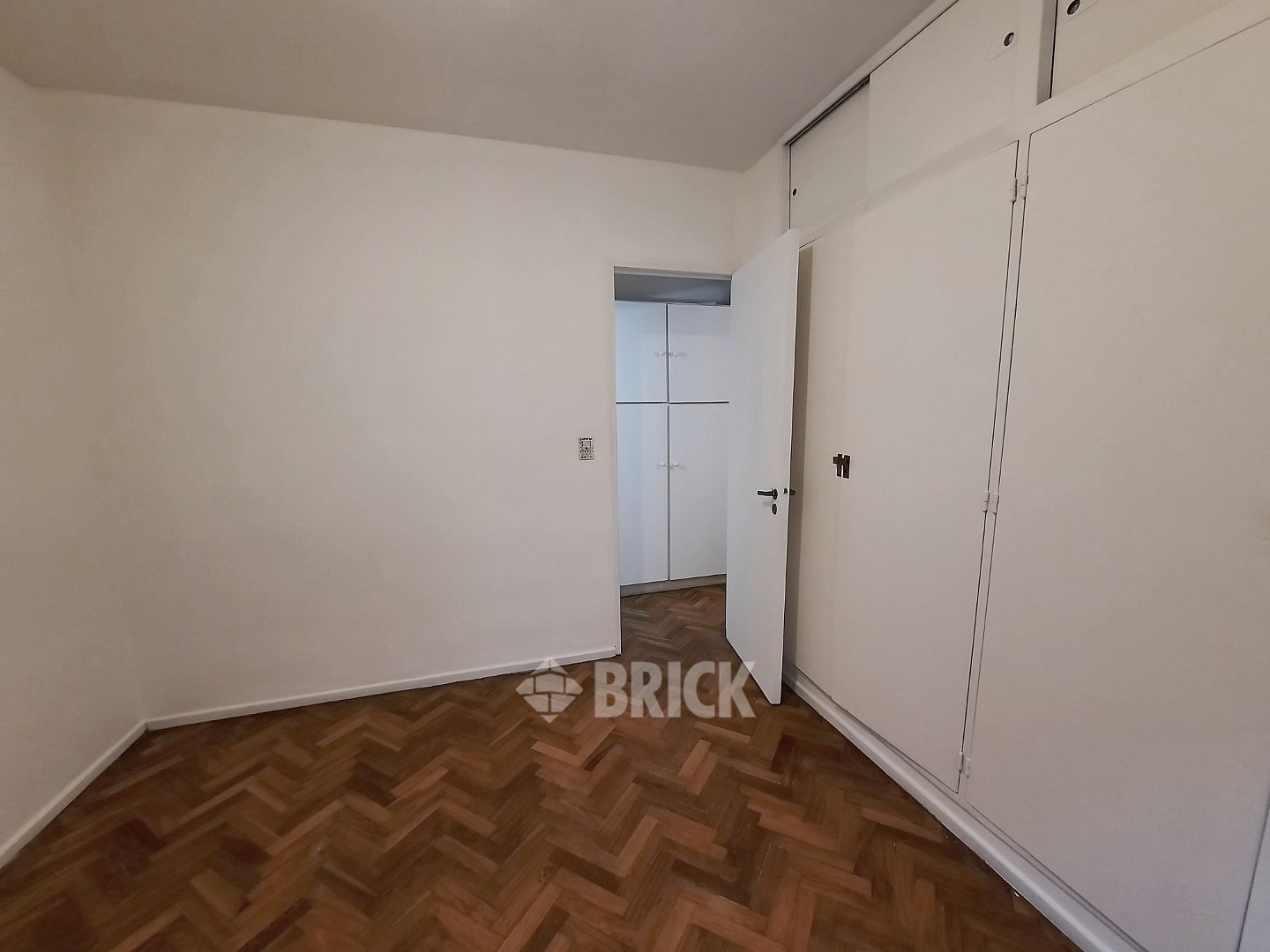 GUATEMALA al 4800 Piso 3 14