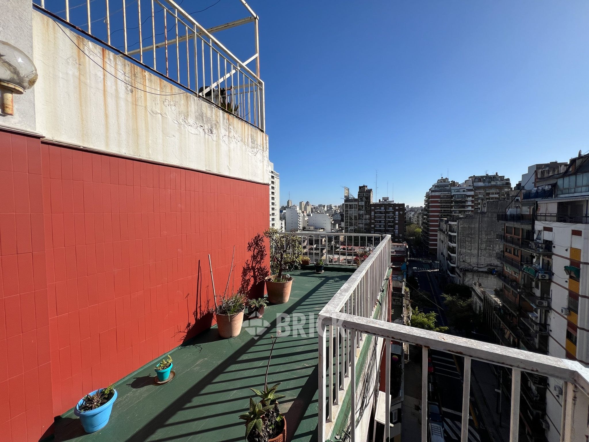 GOMEZ, VALENTIN al 3000 Piso 9 10