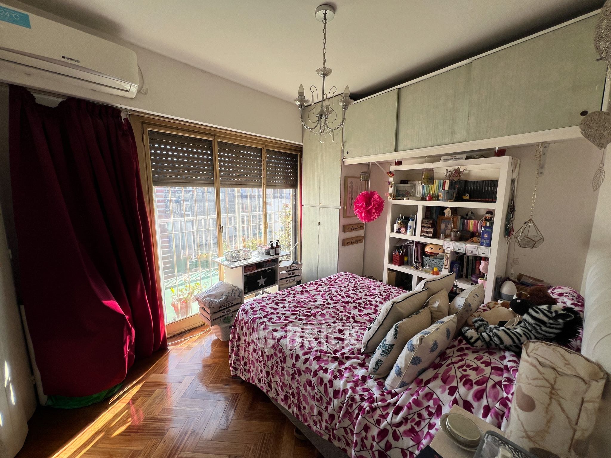 GOMEZ, VALENTIN al 3000 Piso 9 16