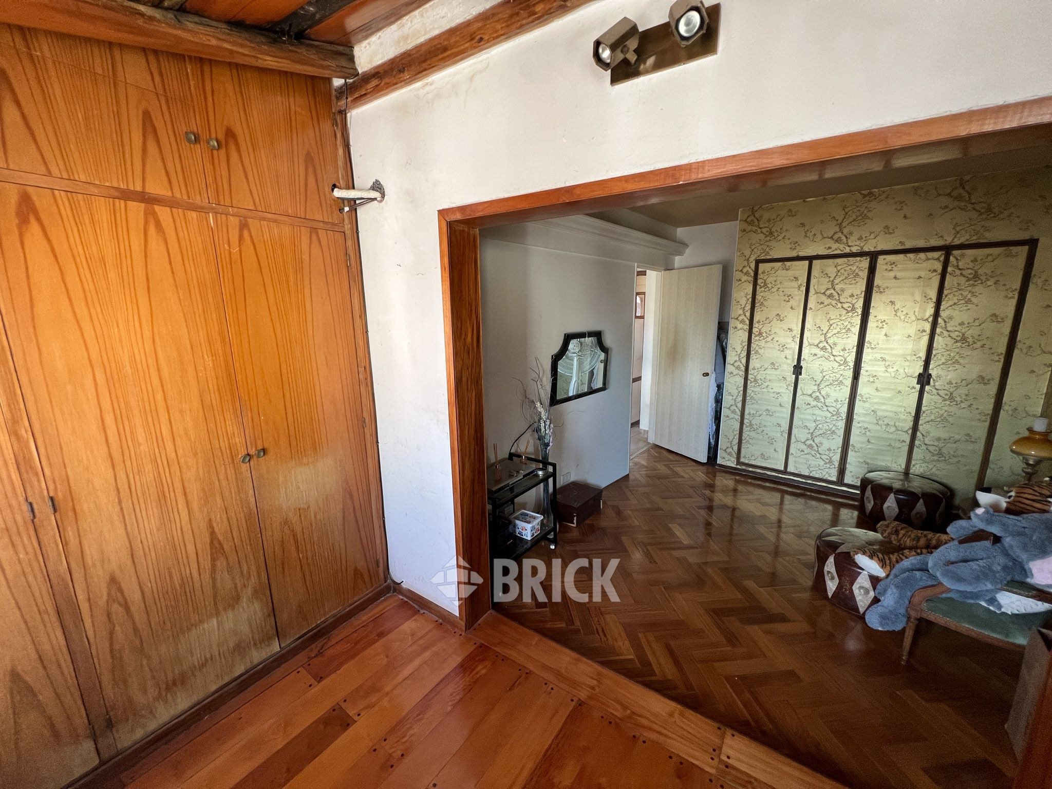 GOMEZ, VALENTIN al 3000 Piso 9 22