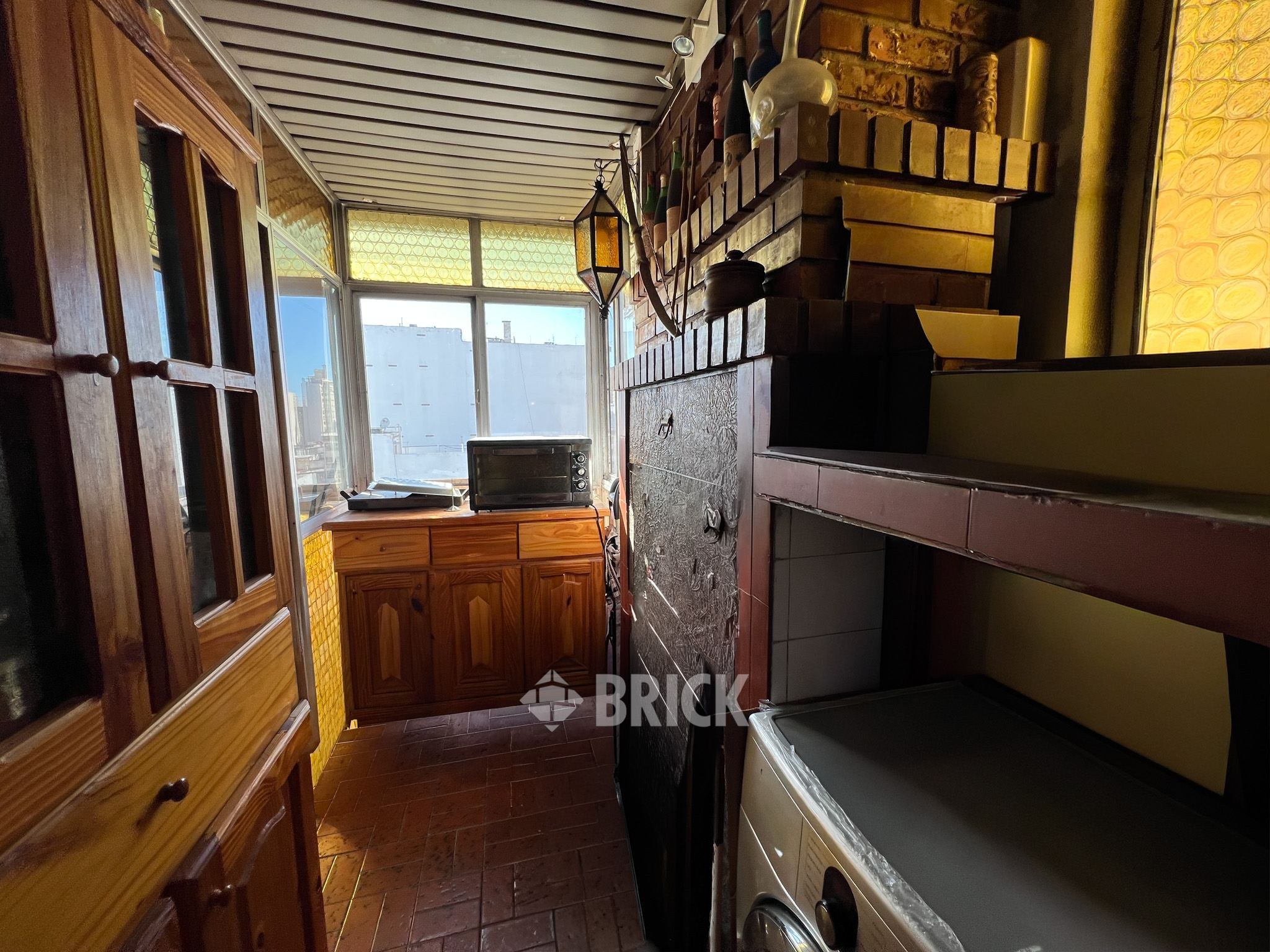 GOMEZ, VALENTIN al 3000 Piso 9 25