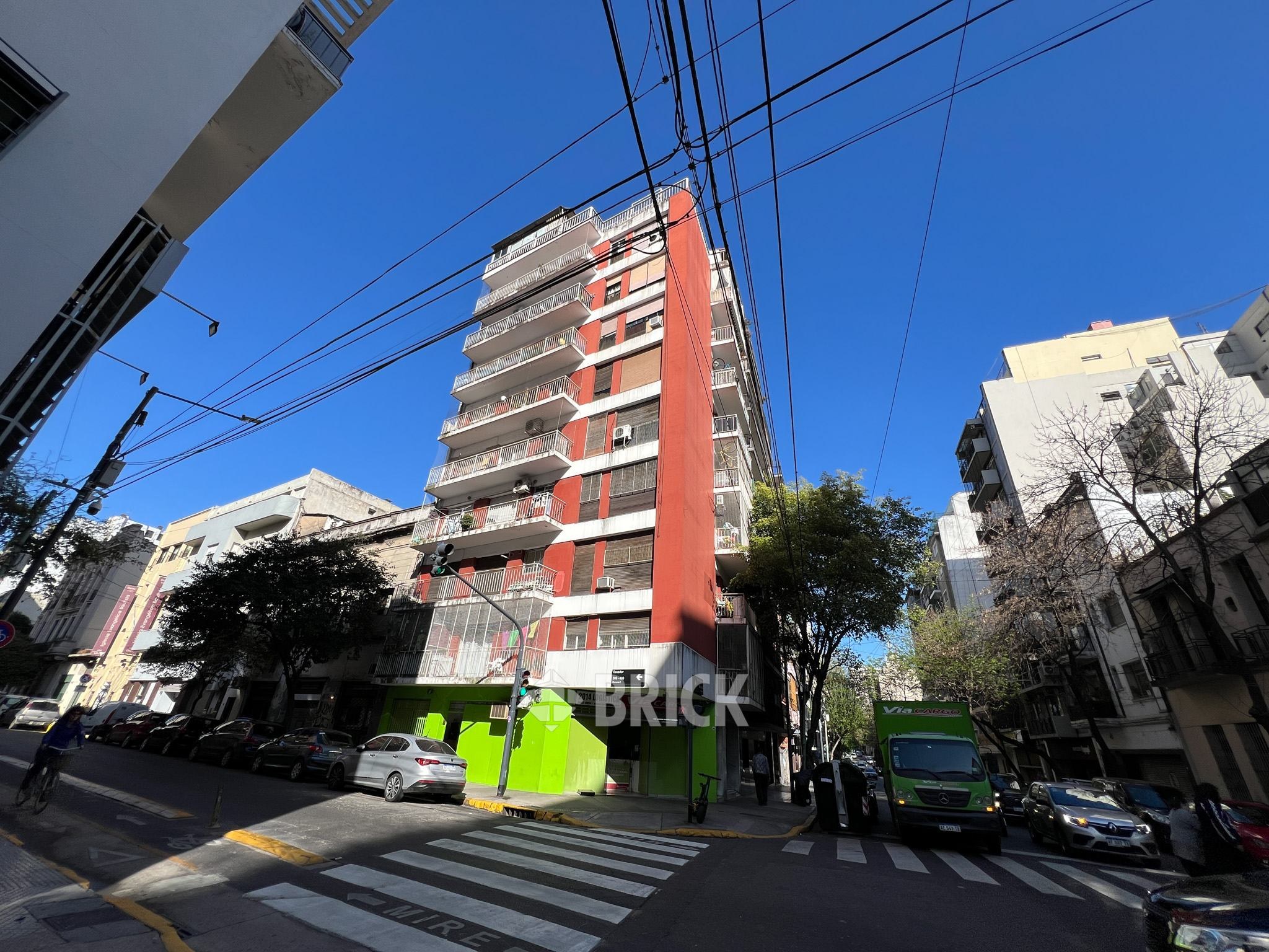 GOMEZ, VALENTIN al 3000 Piso 9 28