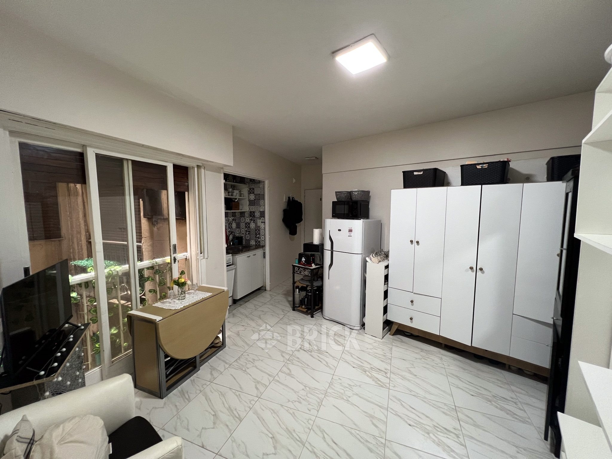 PERON, EVA, AV. al 1500 Piso 5 1