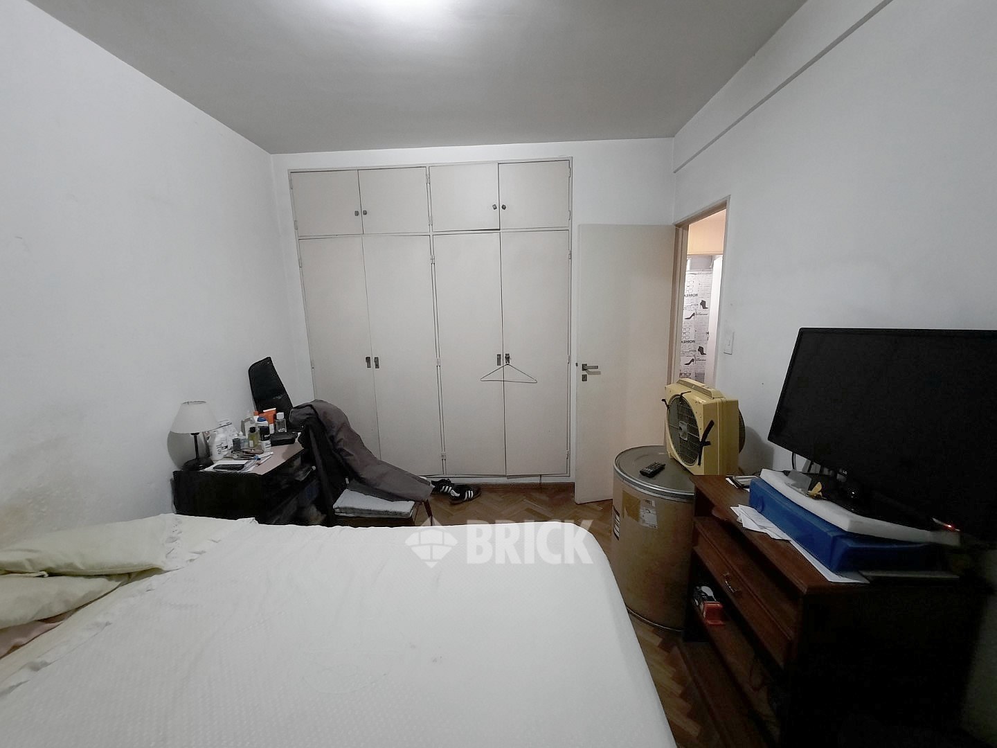 SALGUERO, JERONIMO al 1700 Piso 2 15