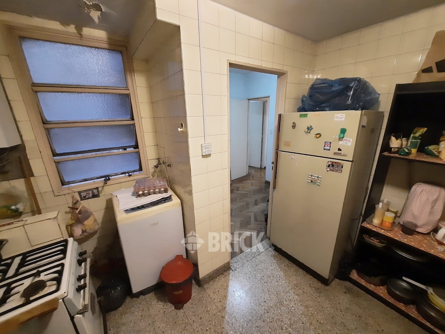 SALGUERO, JERONIMO al 1700 Piso 2 19