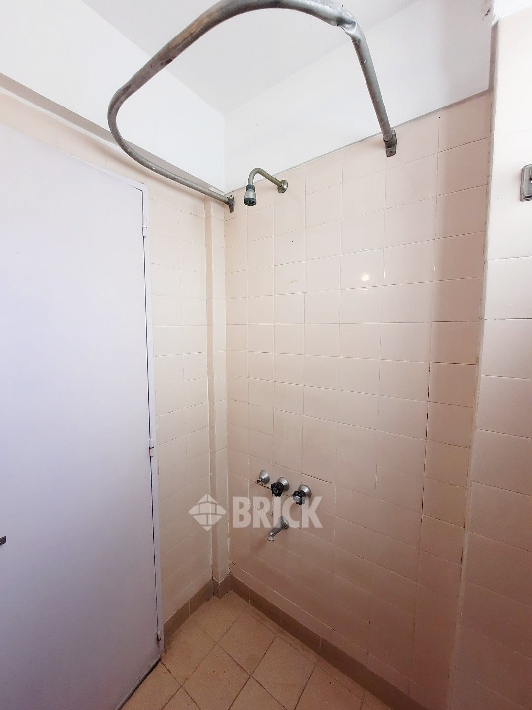 CONDE al 1000 Piso 3 10