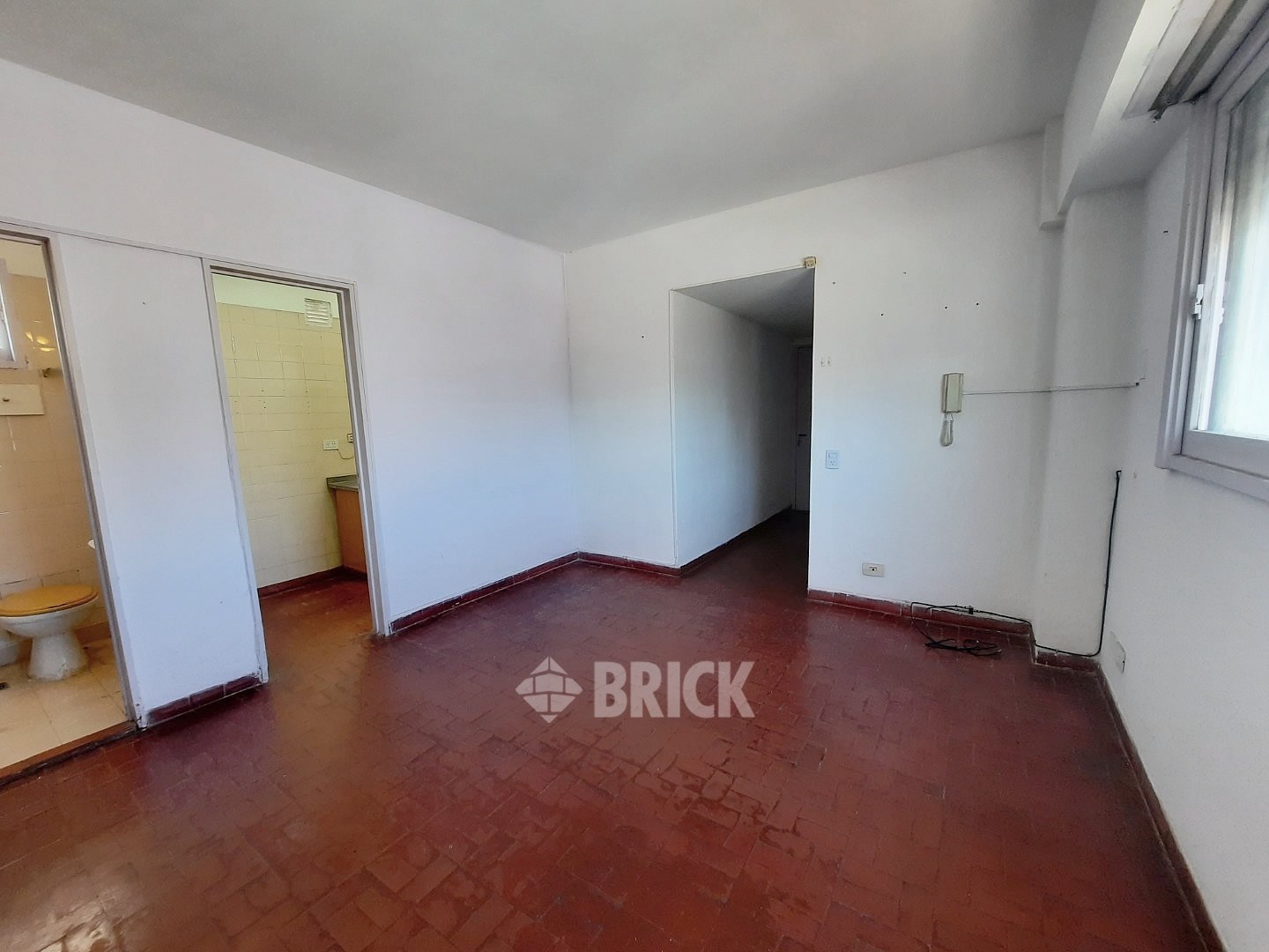 CONDE al 1000 Piso 3 5