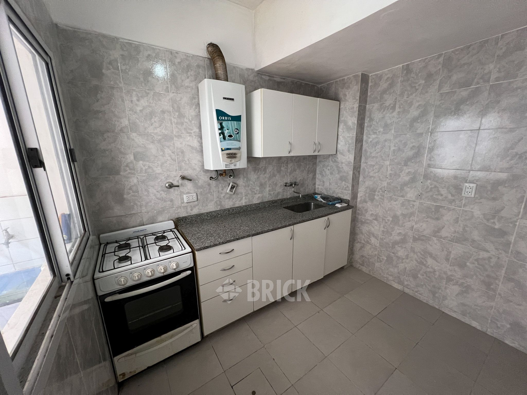 CHILE al 2500 Piso PB 30