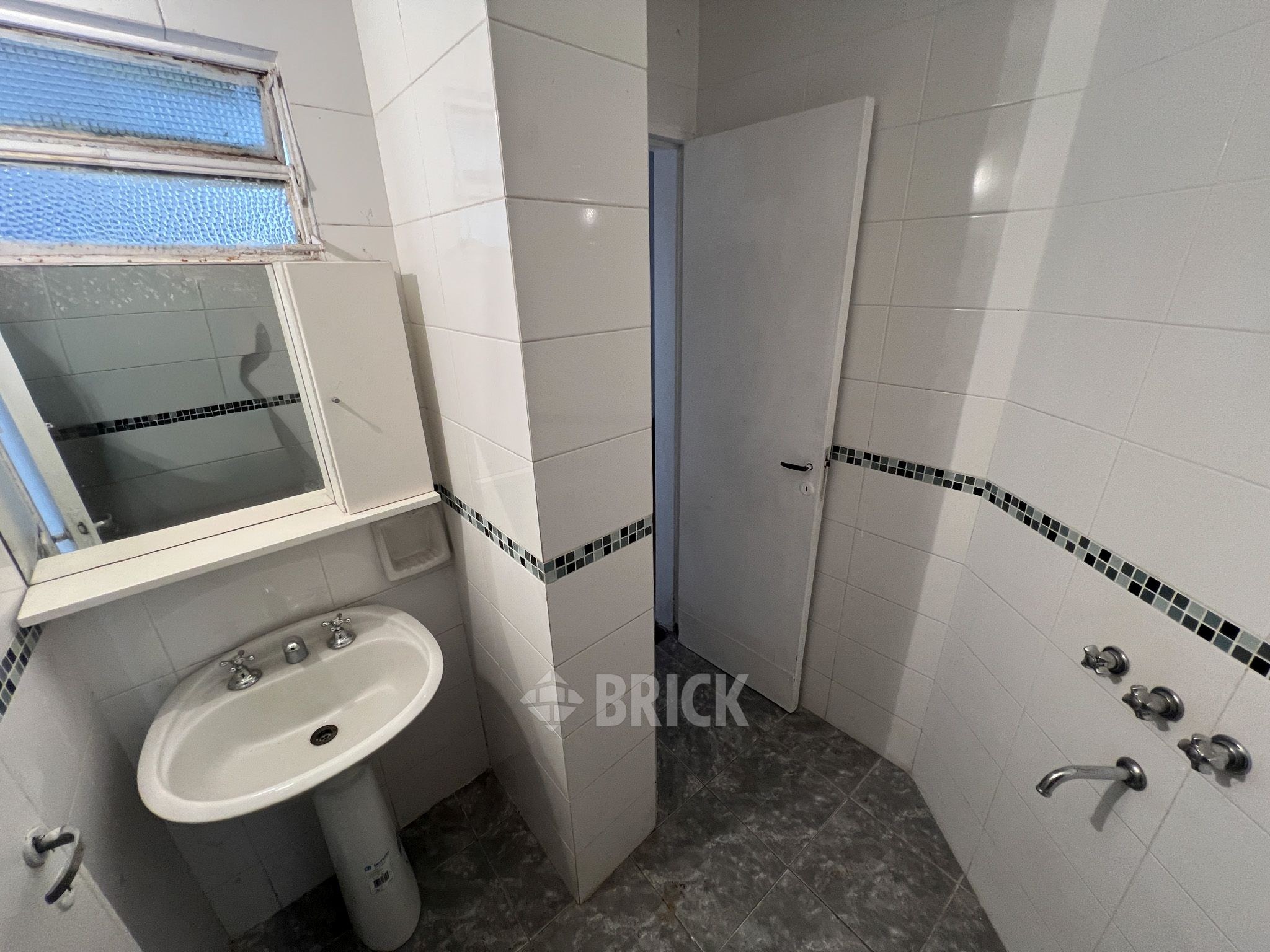 CHILE al 2500 Piso PB 37