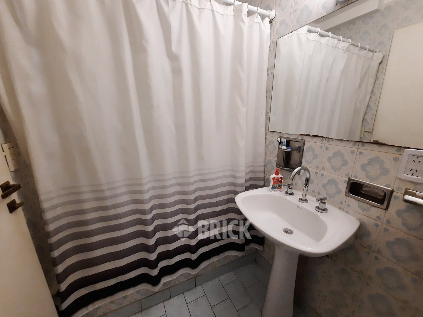 GUEMES al 4100 Piso 5 16