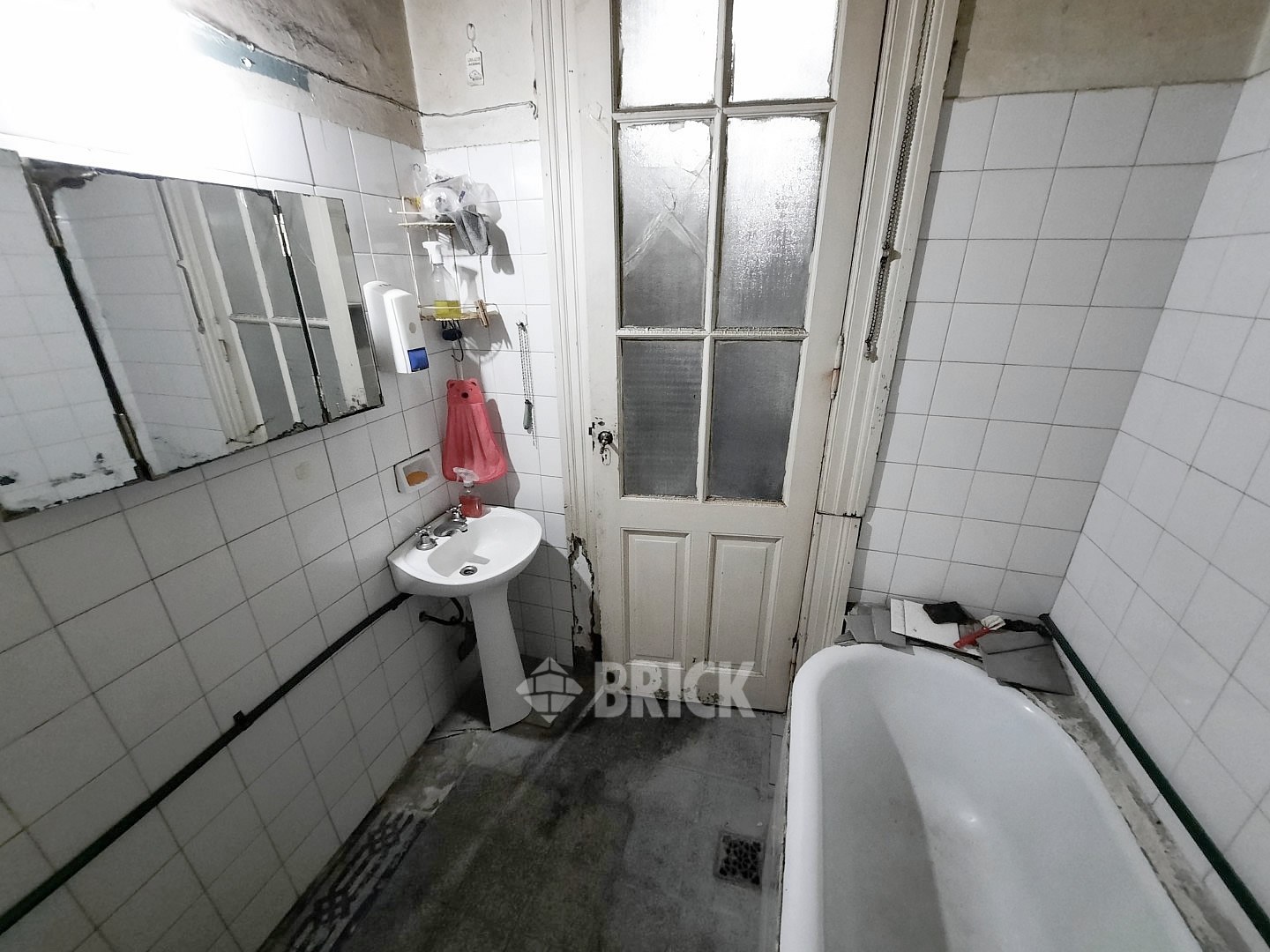 ALVAREZ THOMAS, AV. al 700 15