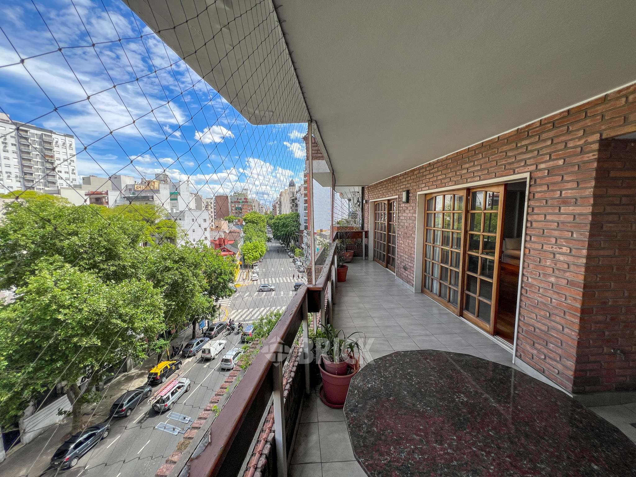 ALBERDI, JUAN B., AV. al 1000 Piso 6 10