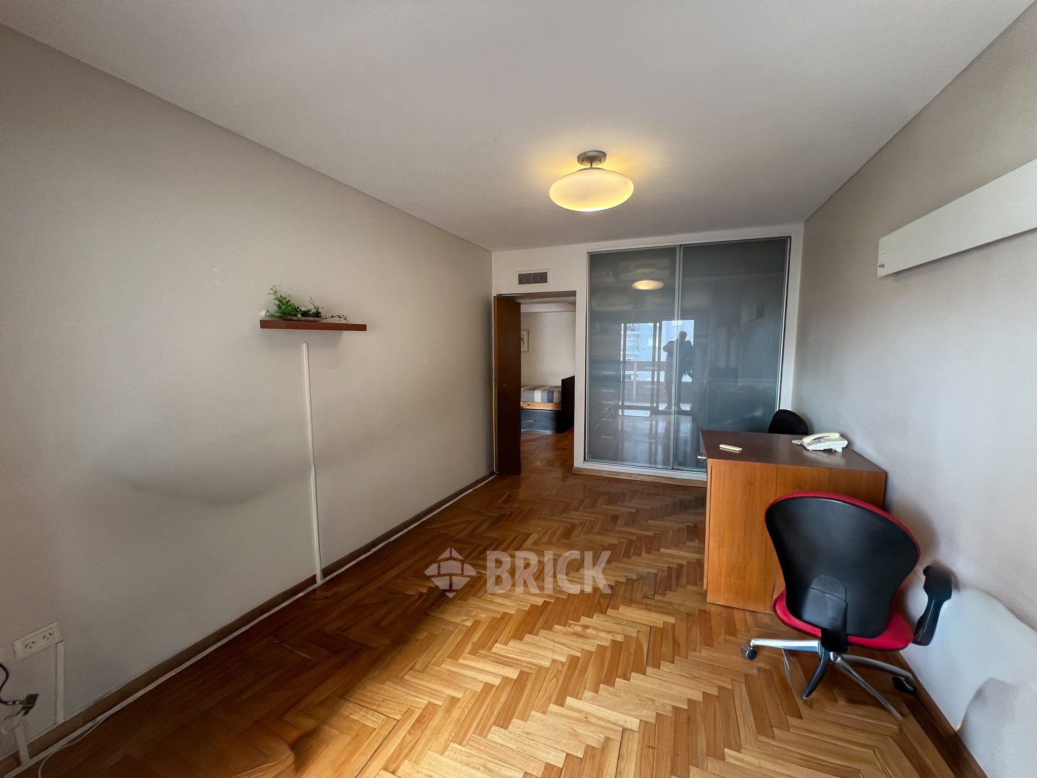 ALBERDI, JUAN B., AV. al 1000 Piso 6 25