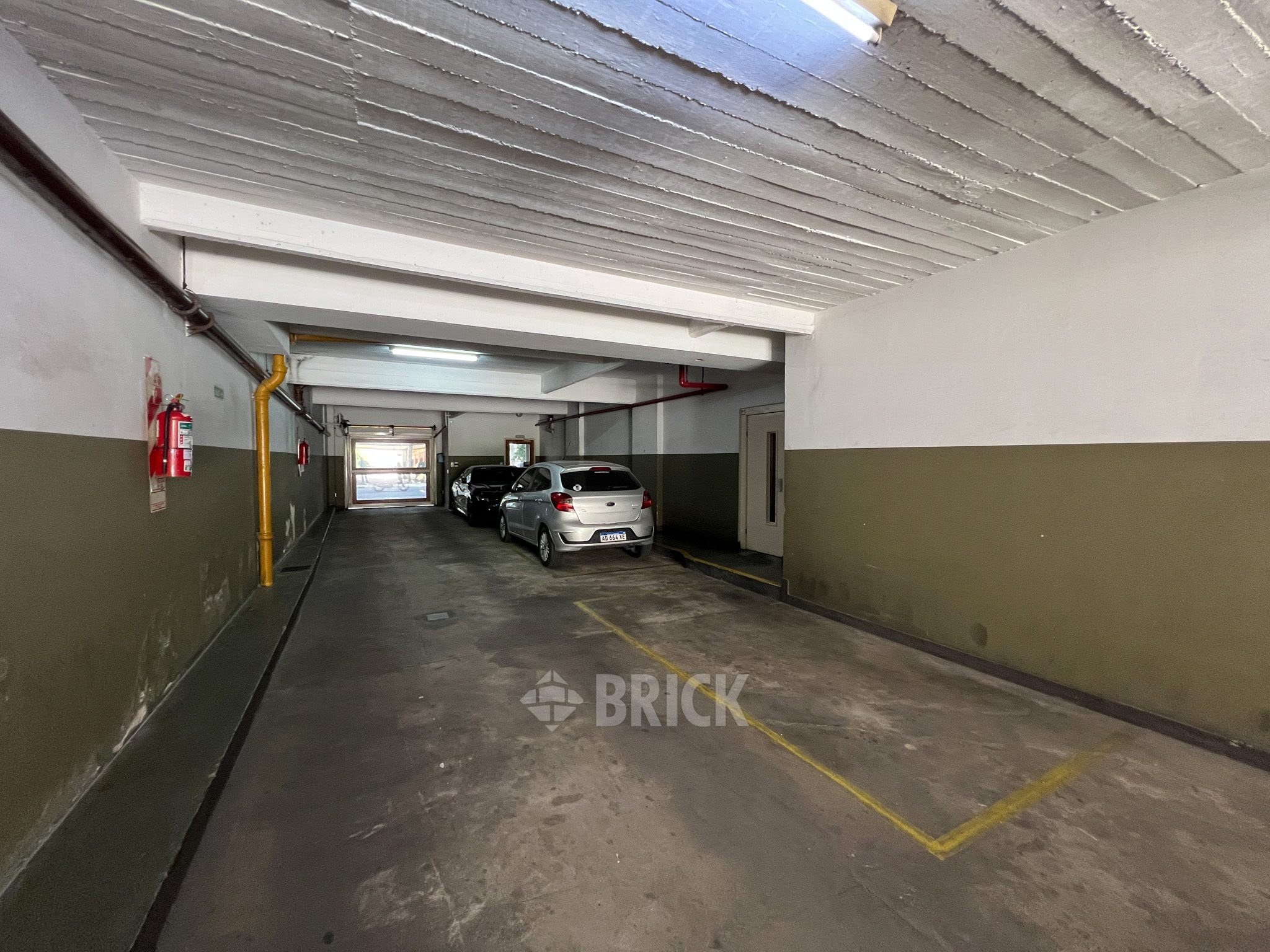 ALBERDI, JUAN B., AV. al 1000 Piso 6 52