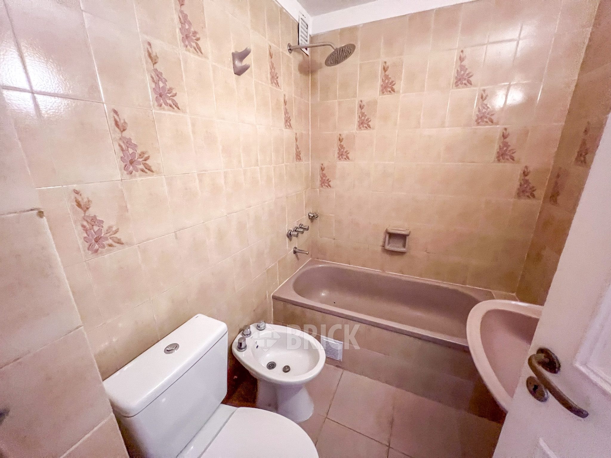 ZABALA al 2400 Piso 1 8