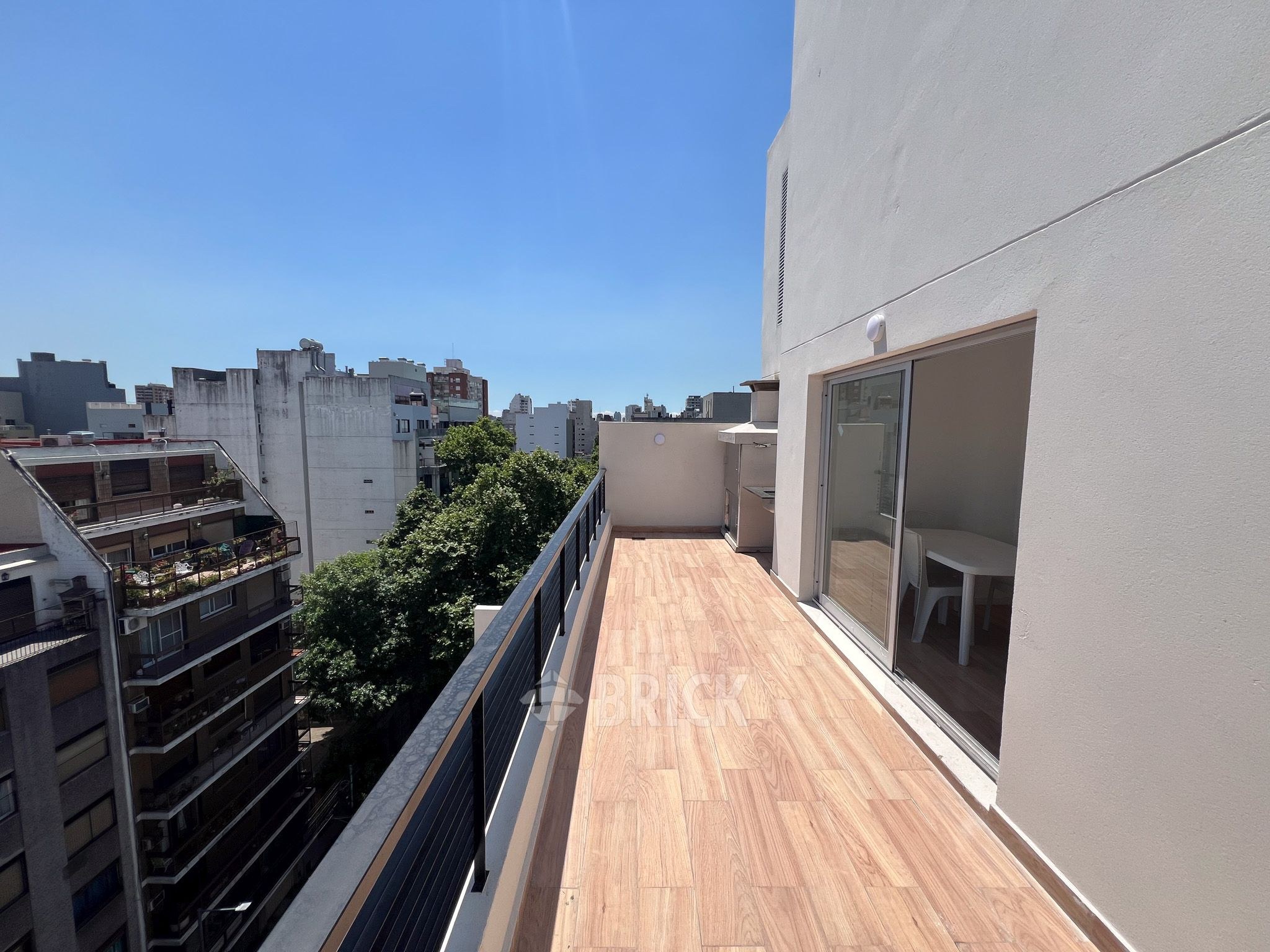 ALVAREZ, JULIAN al 700 Piso 8 19