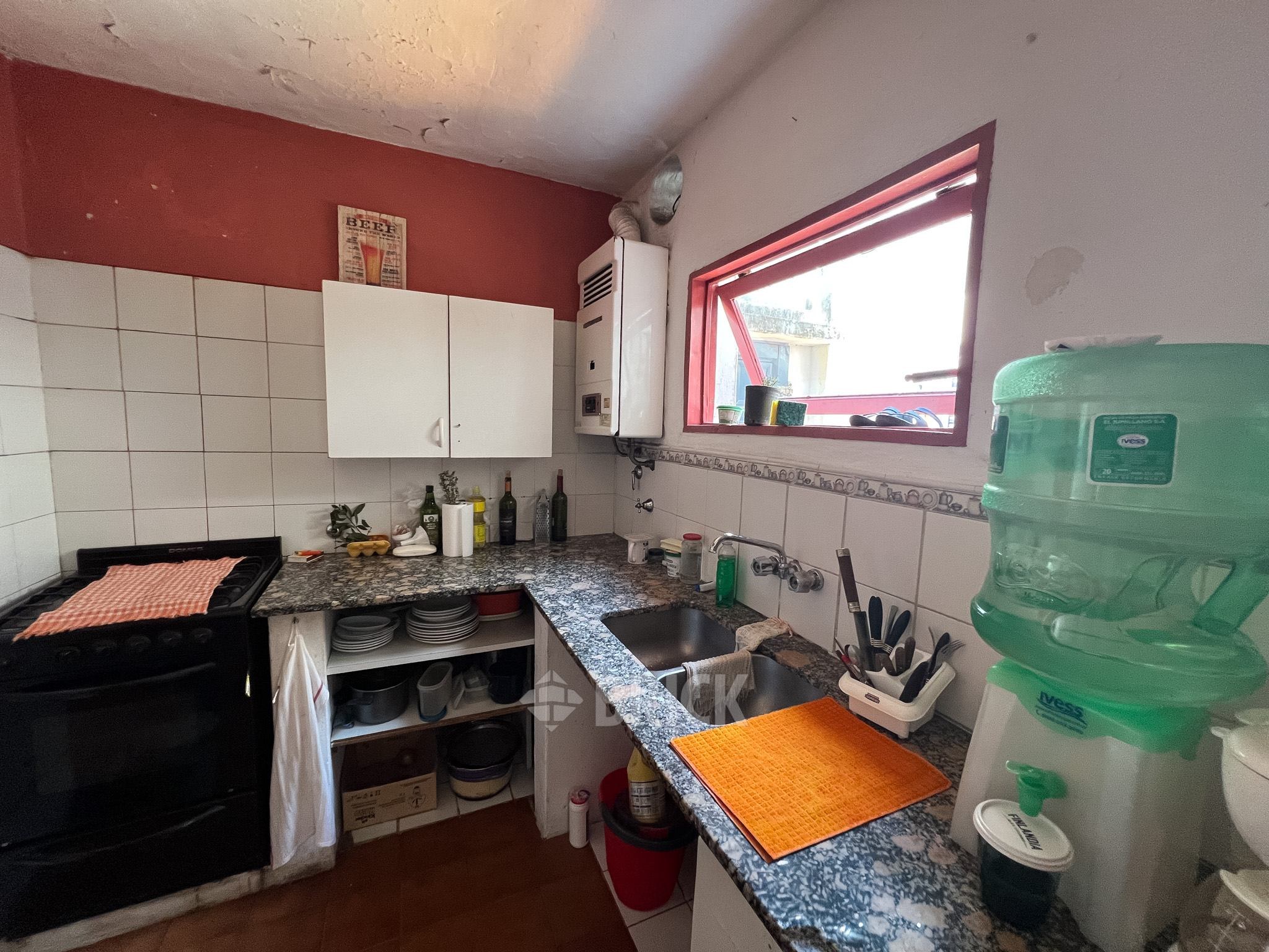 MARTINEZ, ENRIQUE al 700 Piso PB 17