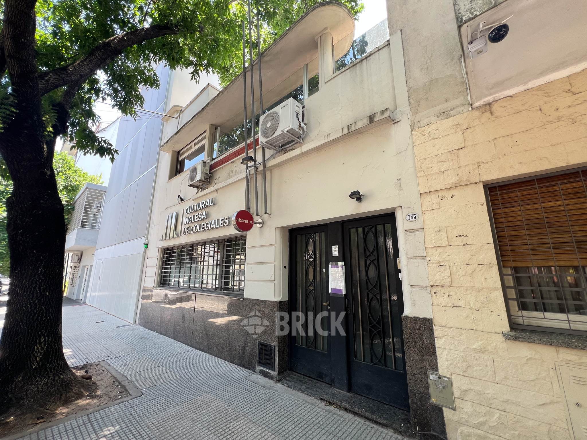 MARTINEZ, ENRIQUE al 700 Piso PB 19