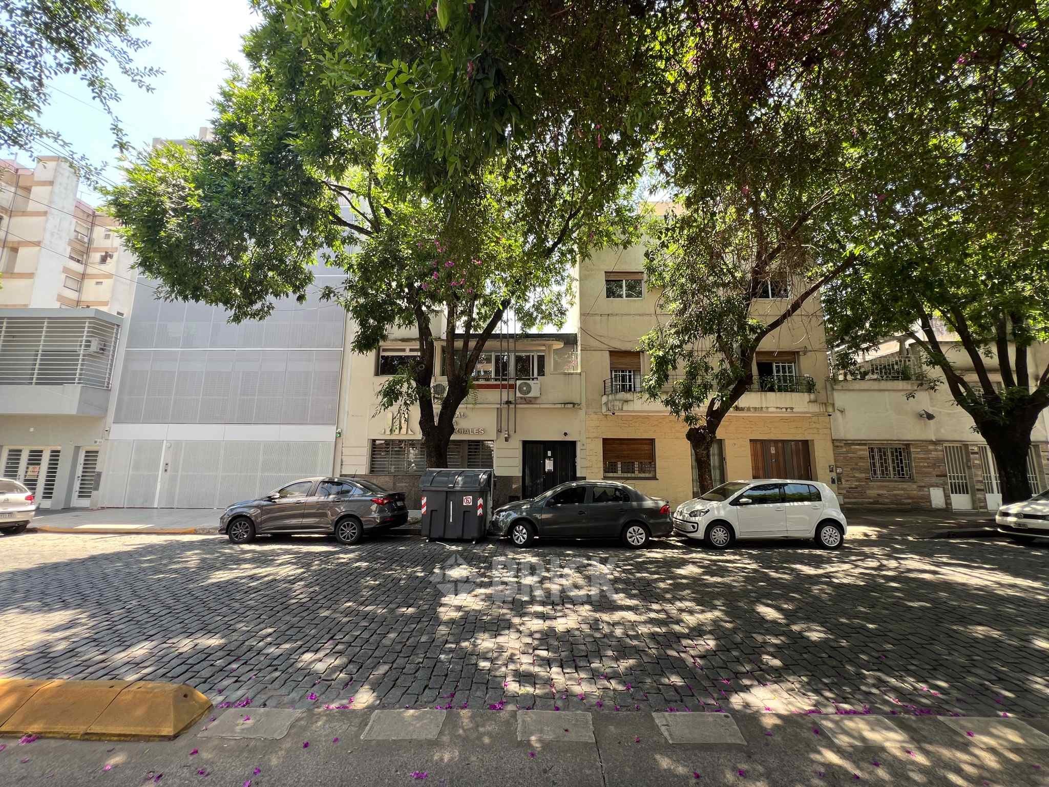 MARTINEZ, ENRIQUE al 700 Piso PB 20