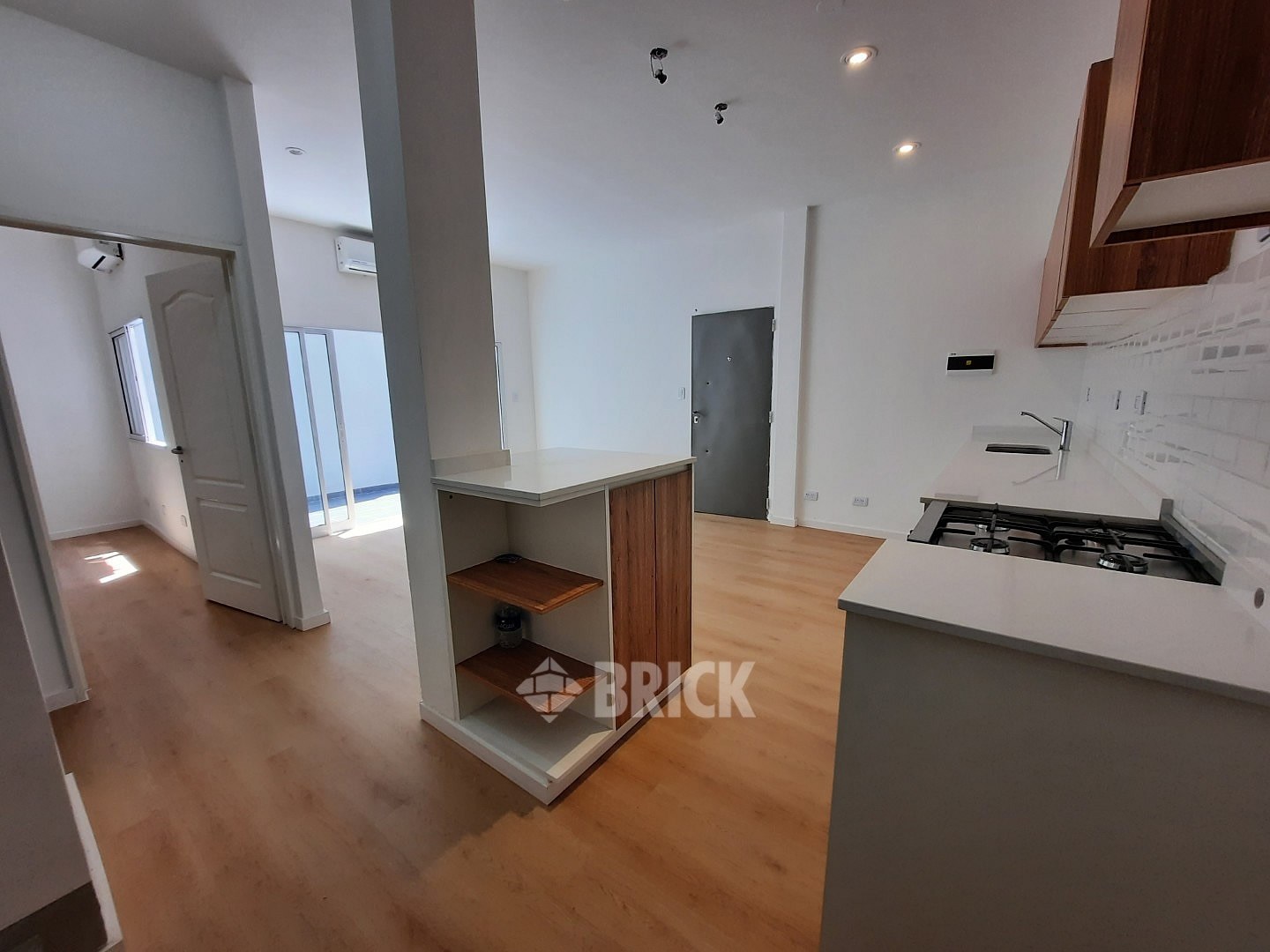 ESPINOSA al 1500 Piso PB 10