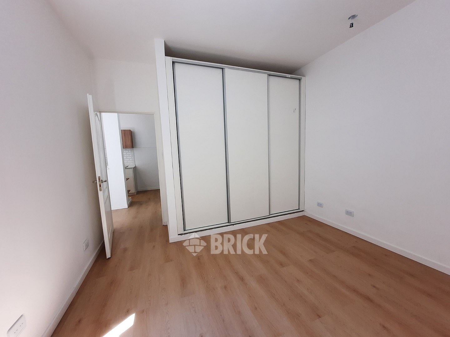 ESPINOSA al 1500 Piso PB 16