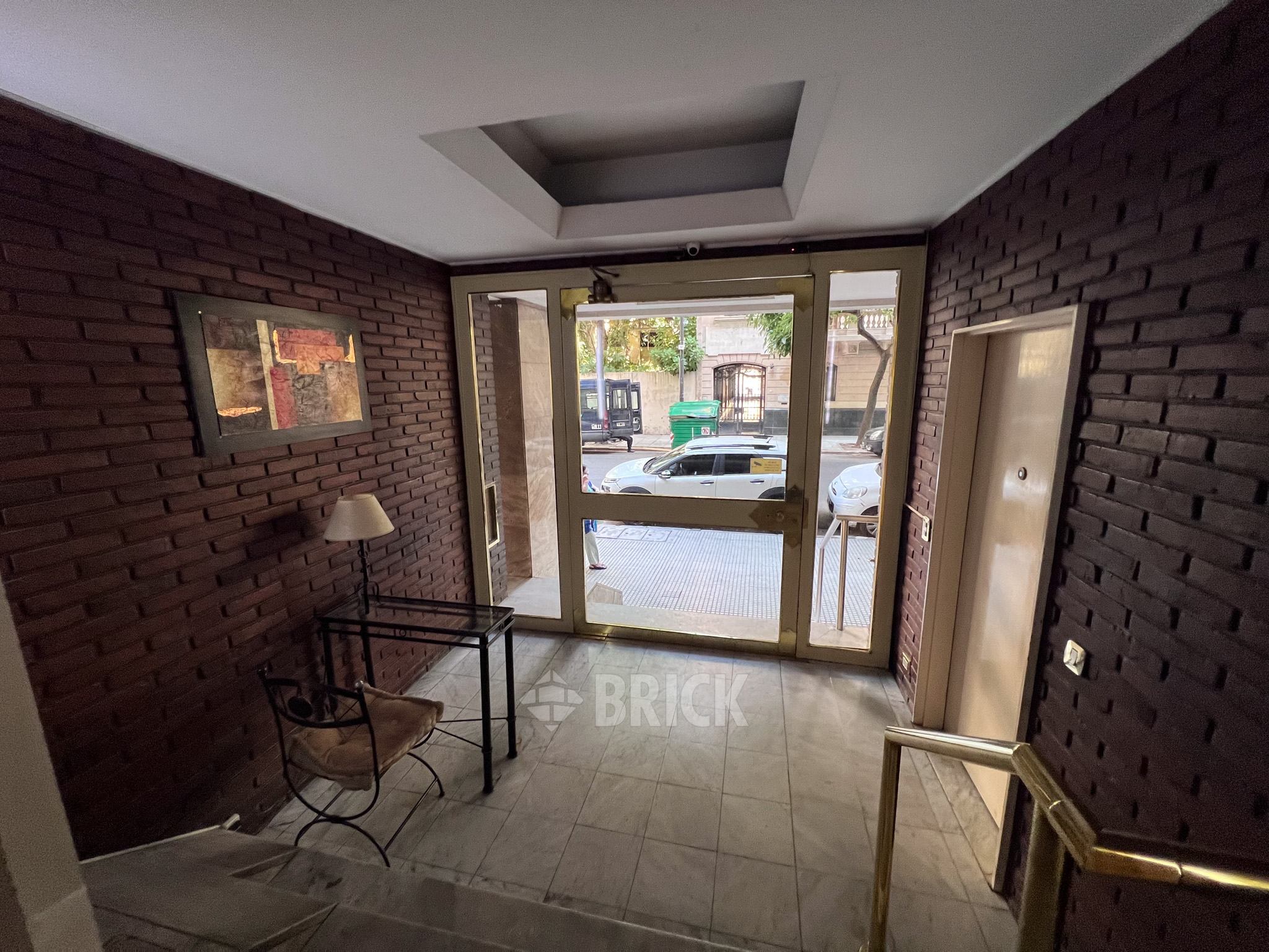 AUSTRIA al 2500 Piso 7 18