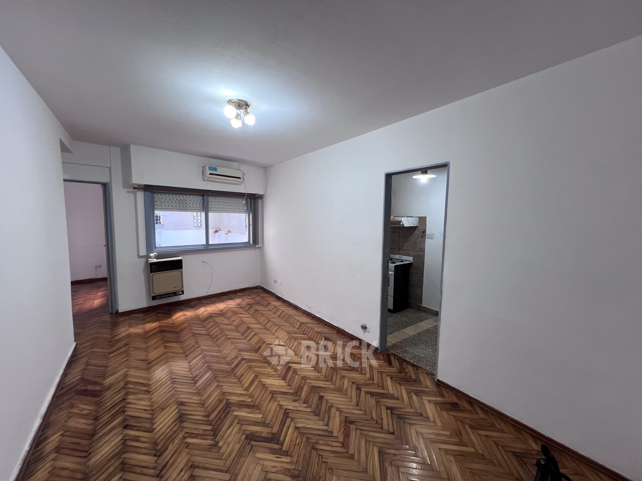 TRELLES, MANUEL al 800 Piso 2 1