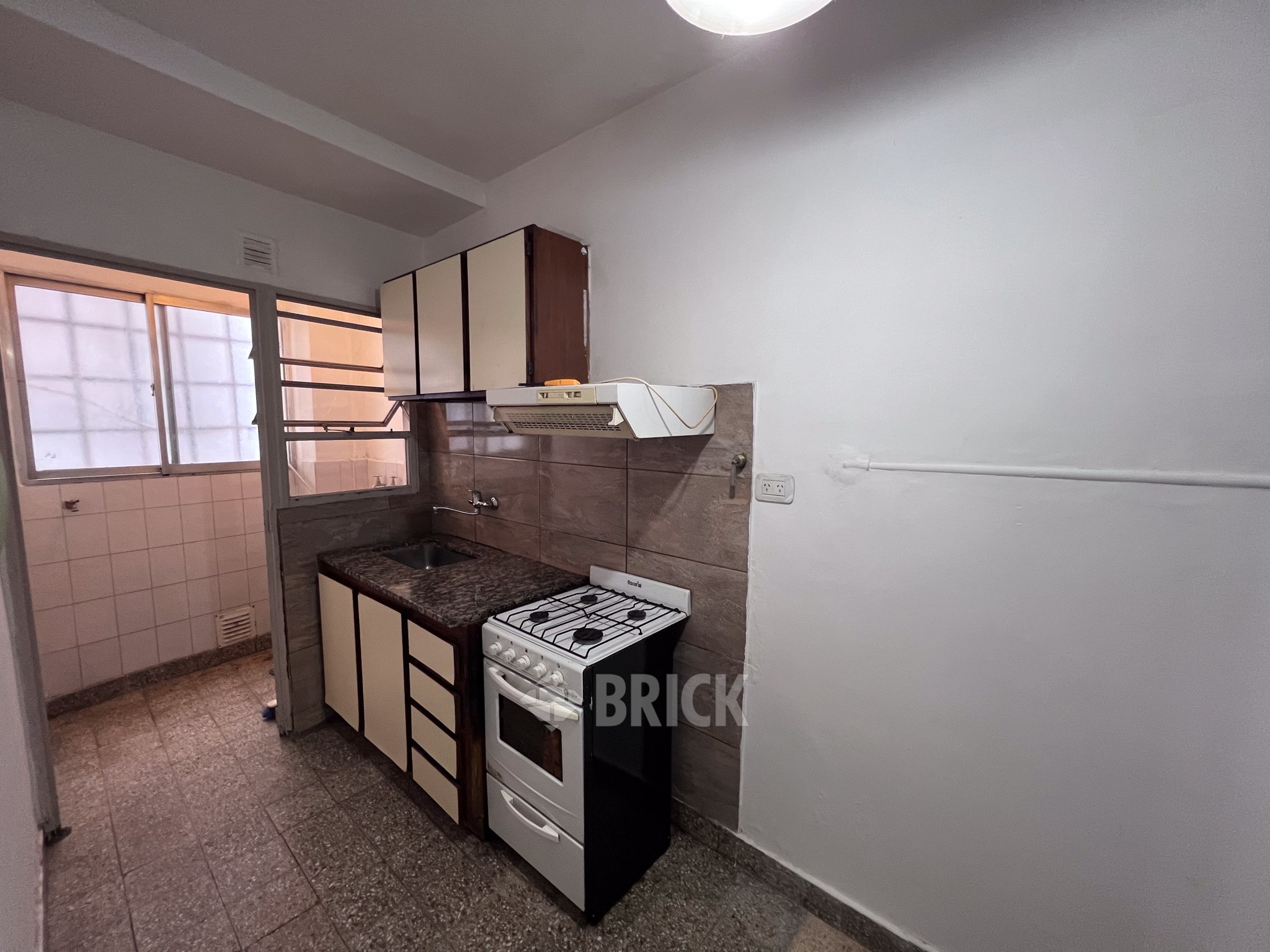 TRELLES, MANUEL al 800 Piso 2 8