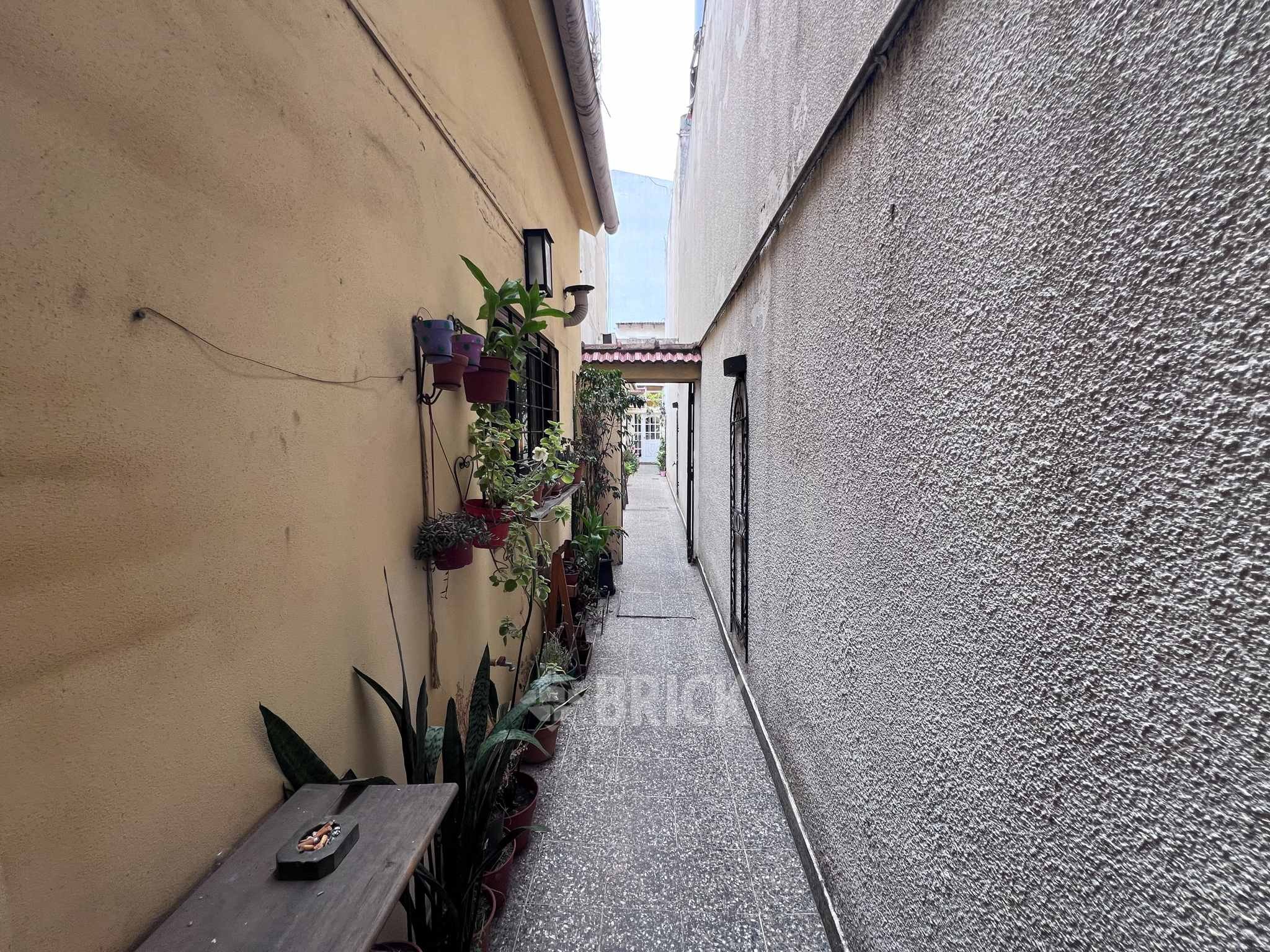 BEAUCHEF al 800 Piso PB 14