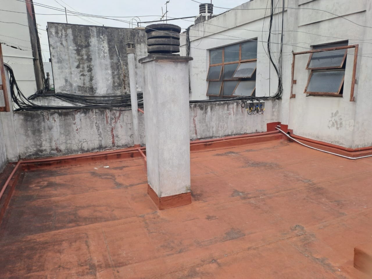 SALGUERO, JERONIMO al 300 Piso 5 9